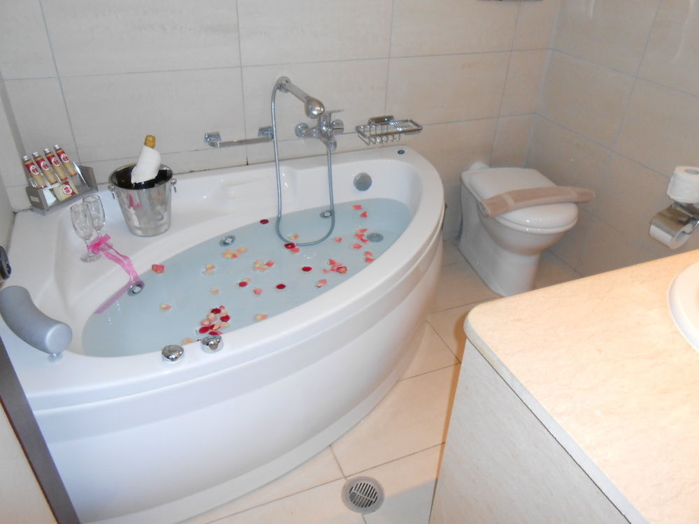 Ionian Princess Suites Hotel アカラヴィ エクステリア 写真