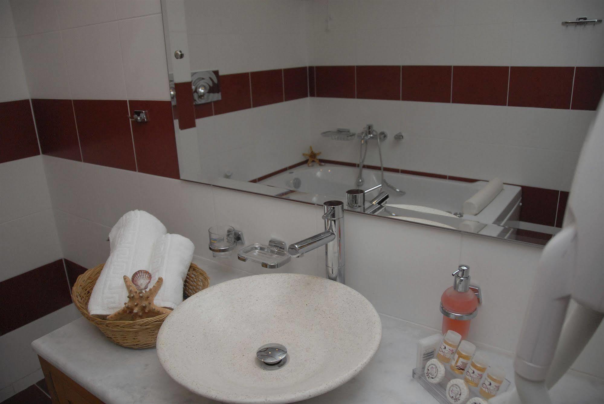 Ionian Princess Suites Hotel アカラヴィ エクステリア 写真