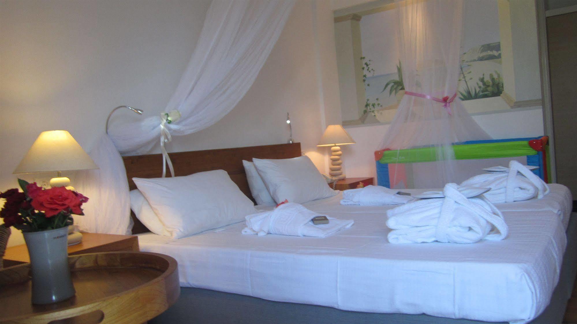 Ionian Princess Suites Hotel アカラヴィ エクステリア 写真
